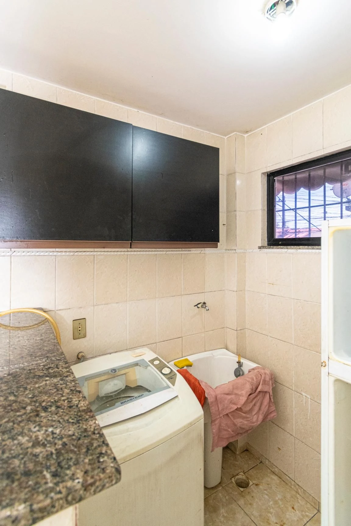 Washing machine in a 2-bedroom house, 46 m² — photo 31