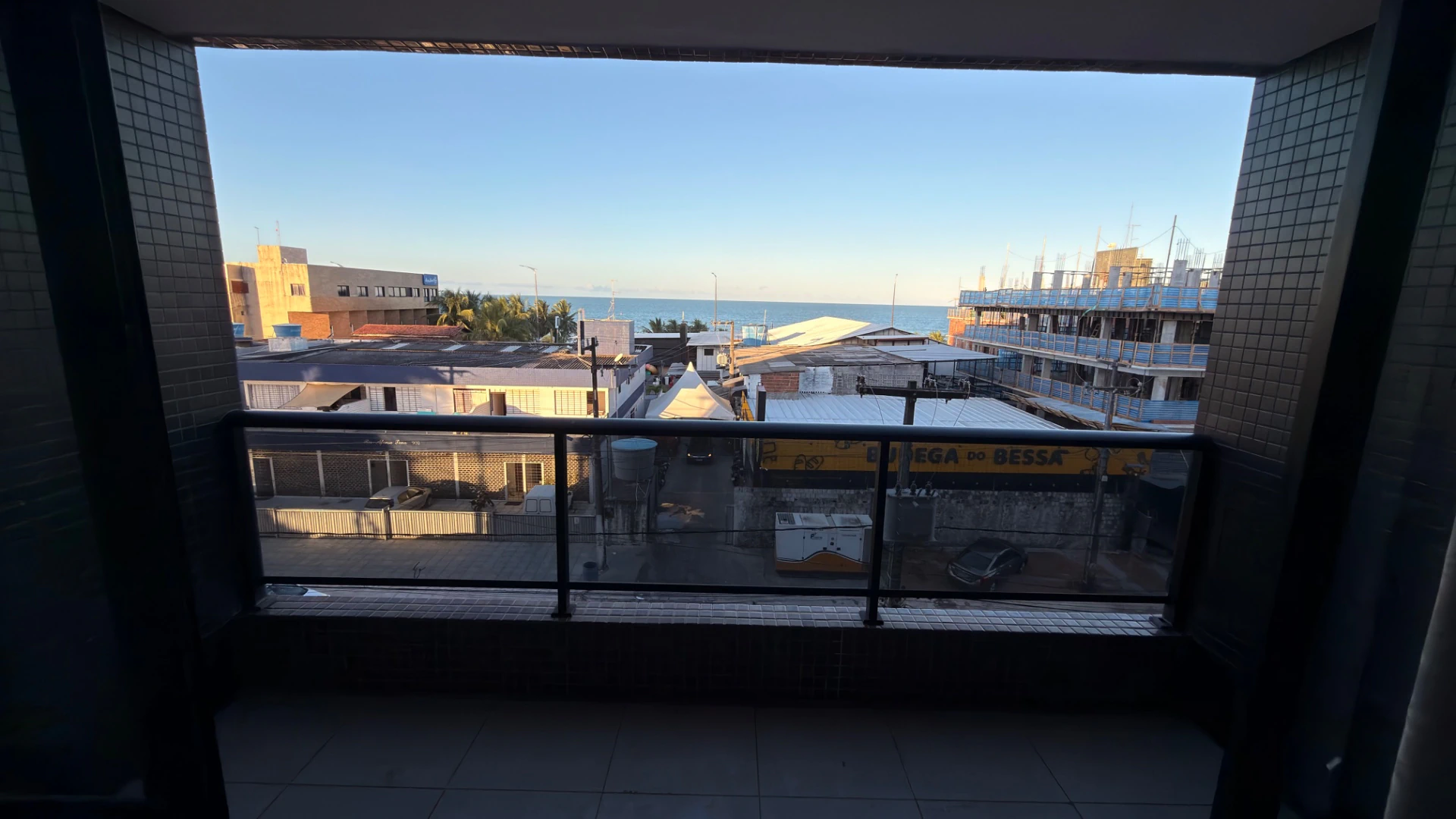 140 m² apartment with a water view and a home office — photo 14