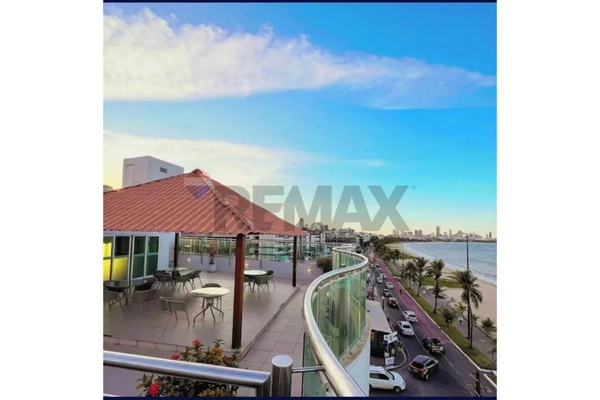 Apartamento mobiliado, 27 m², com vista para a água