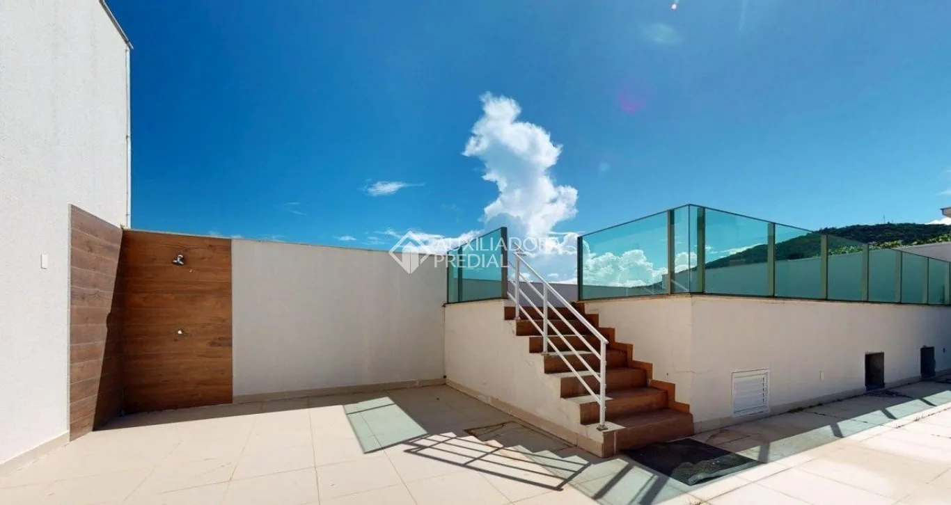 Penthouse 750 m² with 5 en-suite bedrooms and terrace