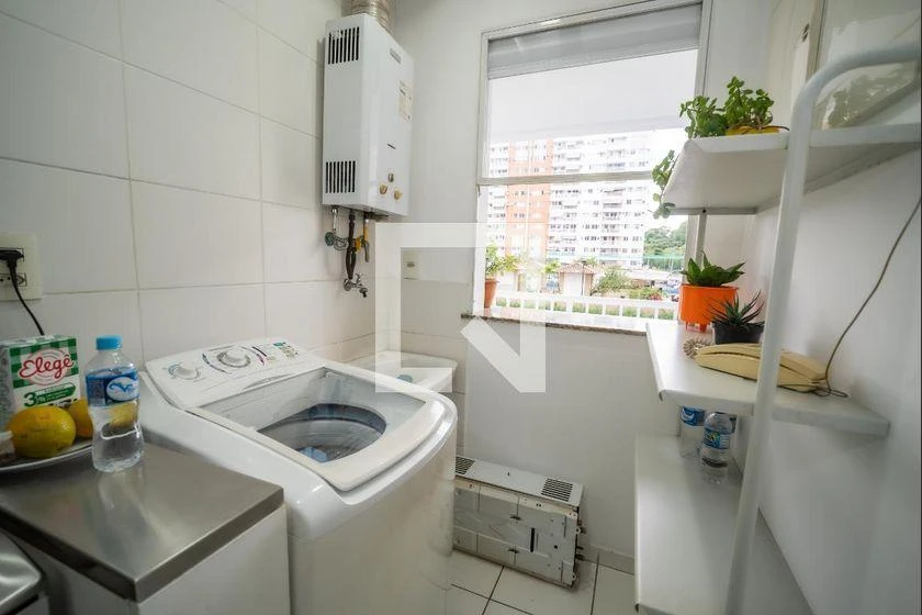 Apartamento mobiliado com 2 quartos e varanda — photo 17