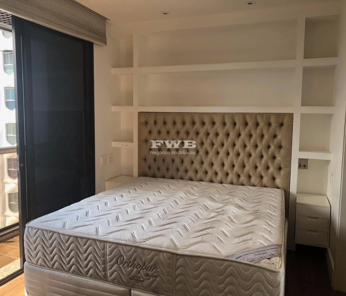 Furnished 90 m² apartment with 1 en-suite bedroom — photo 7