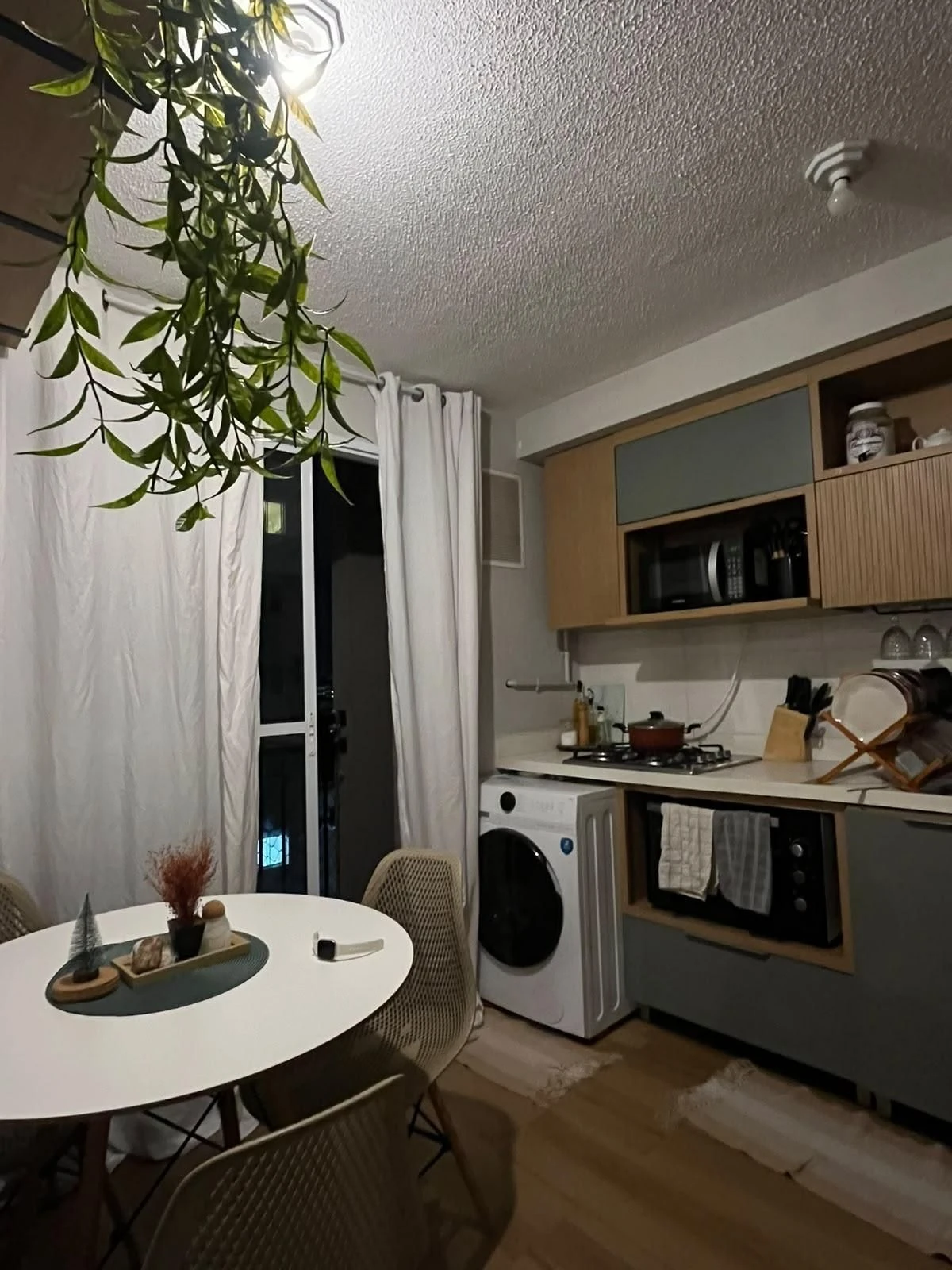 2-bedroom apartment in a building with a gym