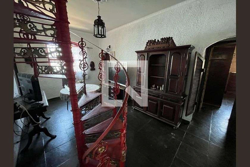 Rental house with 4 bedrooms and 600 m² — photo 12