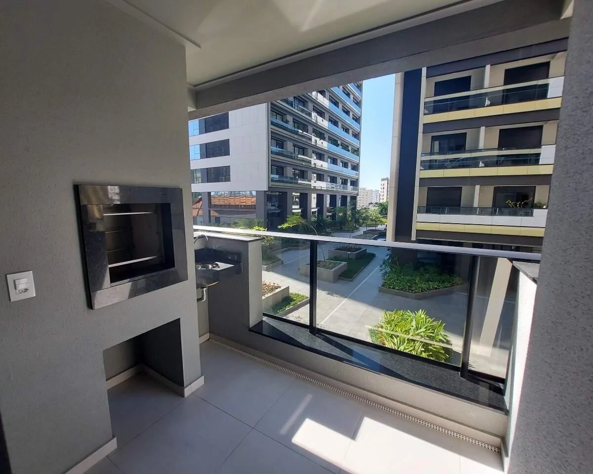 One-bedroom apartment with a grill on the balcony — photo 8