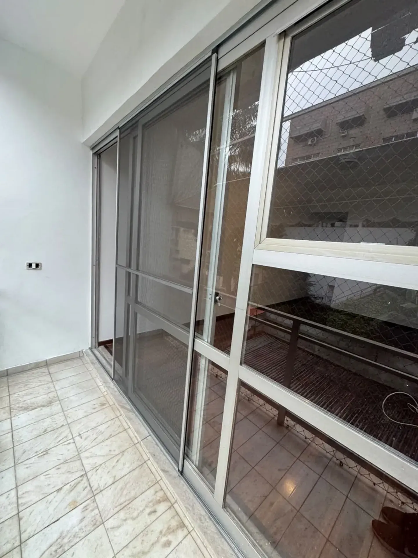 Apartment on the 3rd floor with wood or laminate floors — photo 24
