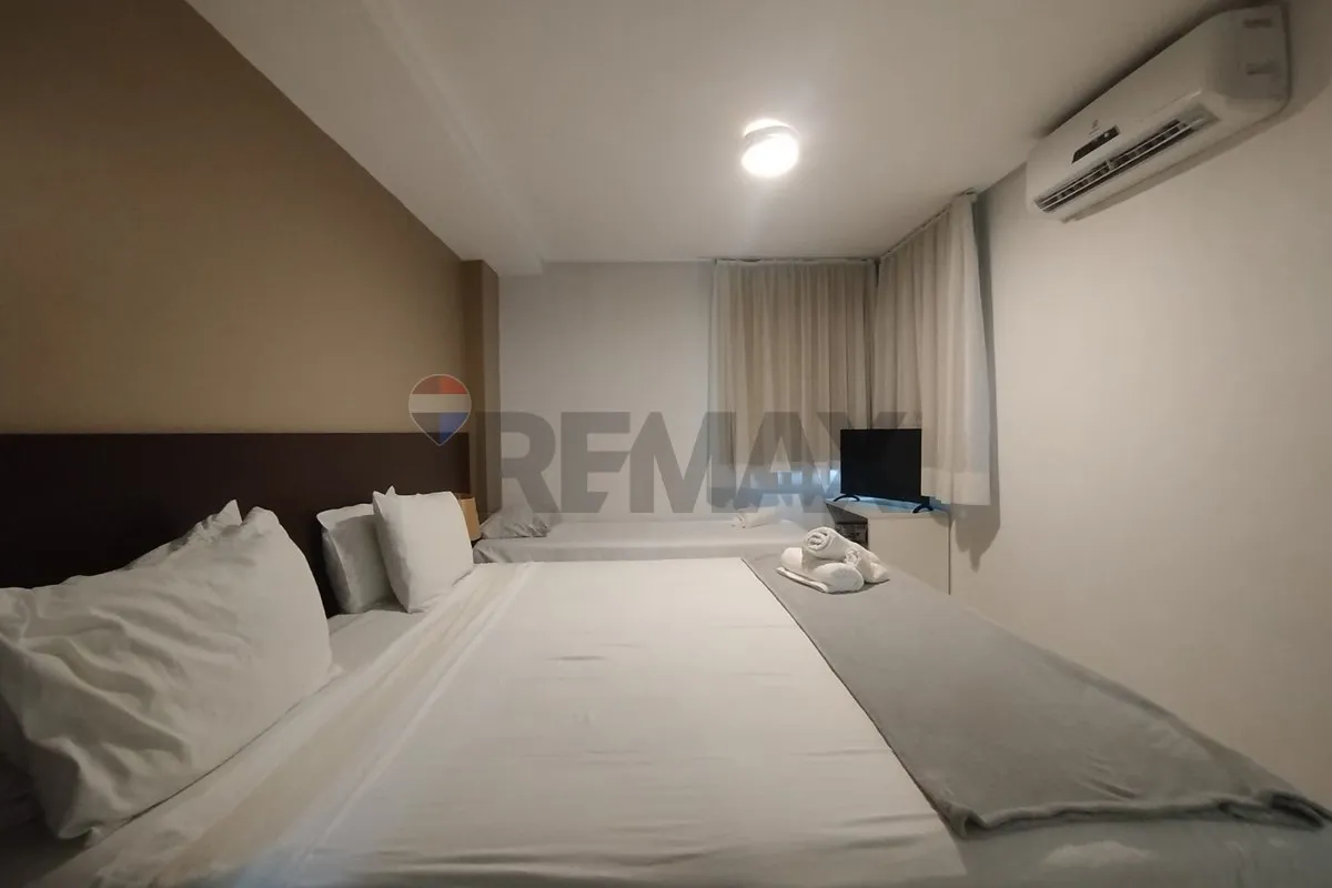 1-bedroom apartment with open-plan kitchen and 43 m² — photo 9