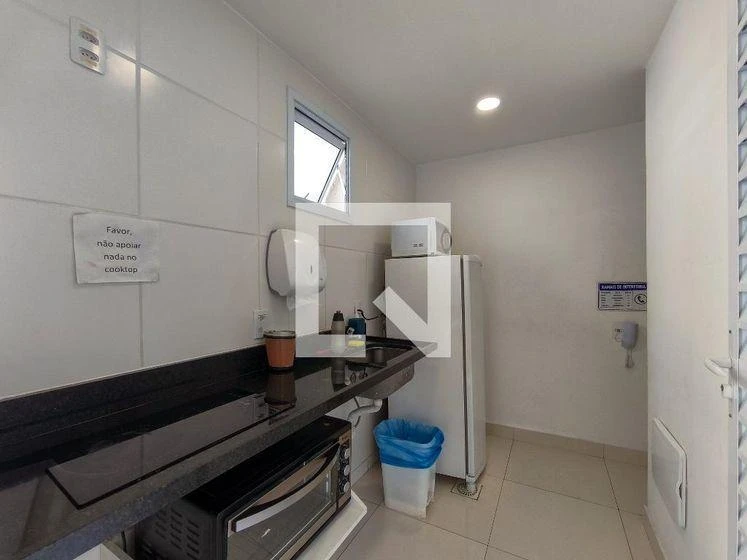 Furnished apartment, 32 m², with floor-to-ceiling windows — photo 46