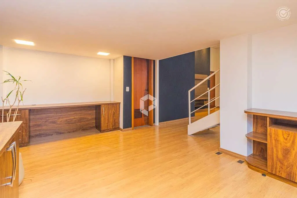 Furnished apartment, 65 m², with floor-to-ceiling windows — photo 8