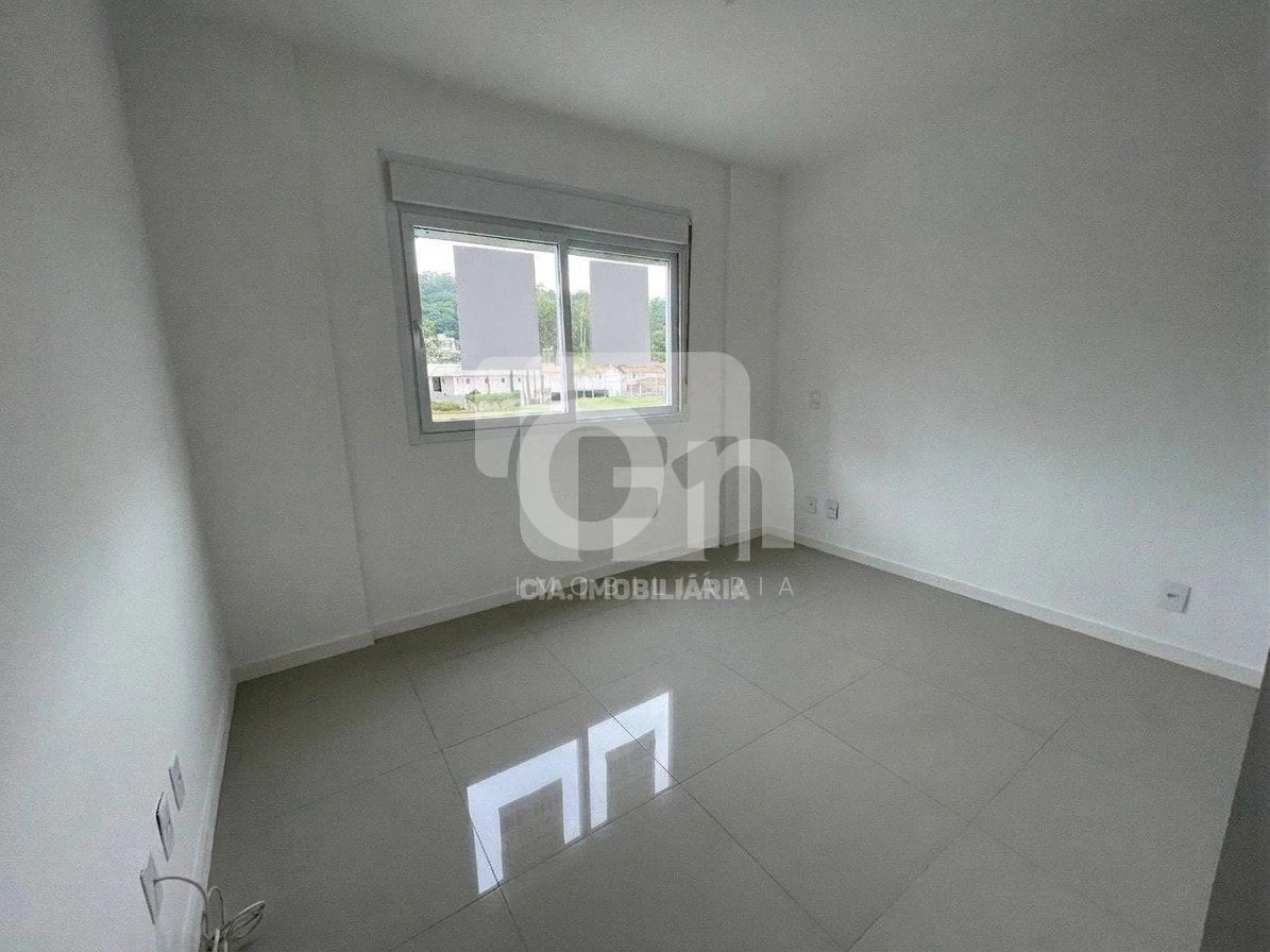 Floor-to-ceiling windows in a 2-bedroom apartment, 87 m² — photo 20