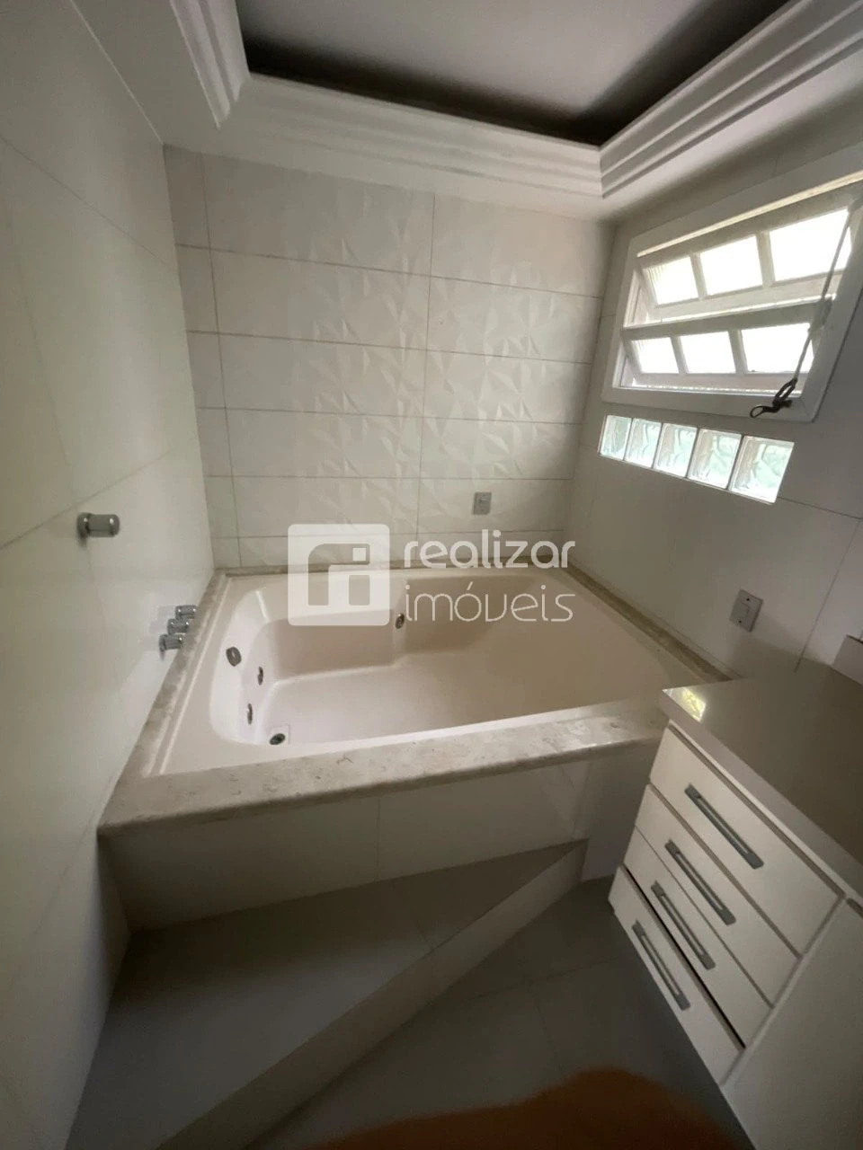 House, 186 m², with a private pool — photo 18