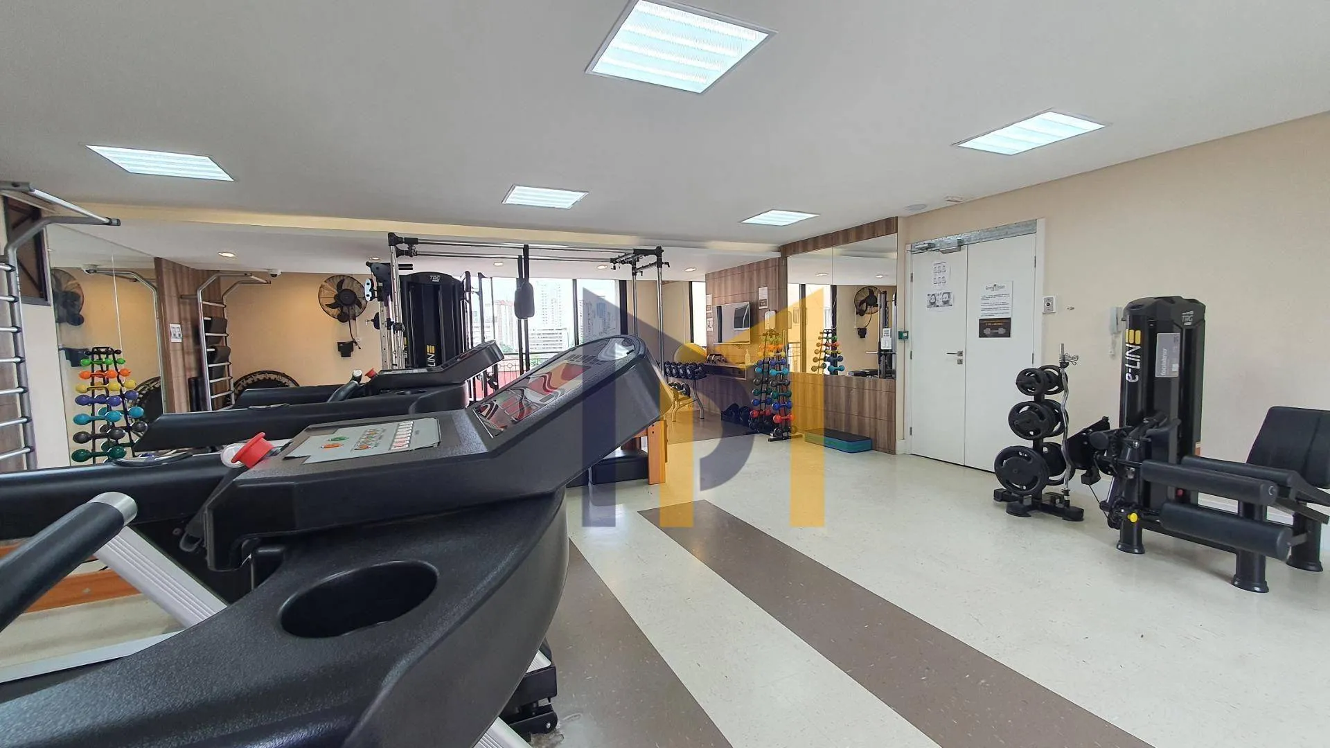 Apartamento mobiliado de 1 quarto com churrasqueira privativa — photo 21
