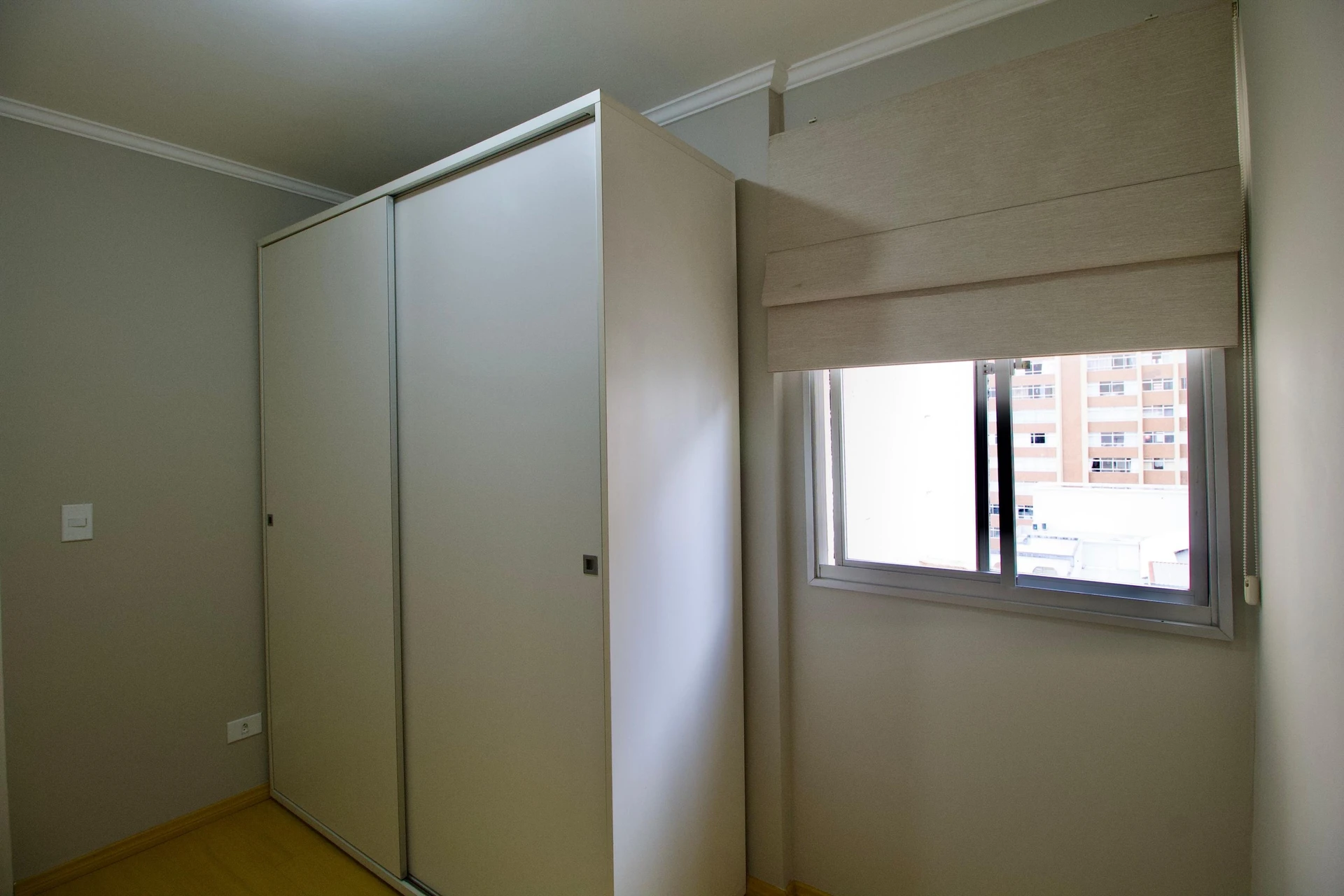 Walk-in closet in a 2-bedroom apartment, 47 m² — photo 18