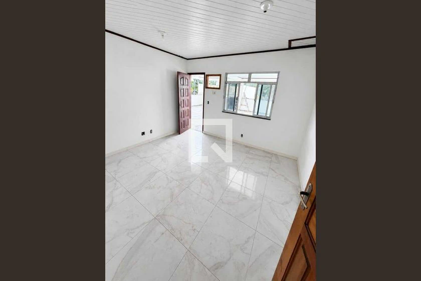 House with 5 bedrooms, en-suite and 3 parking spots — photo 9