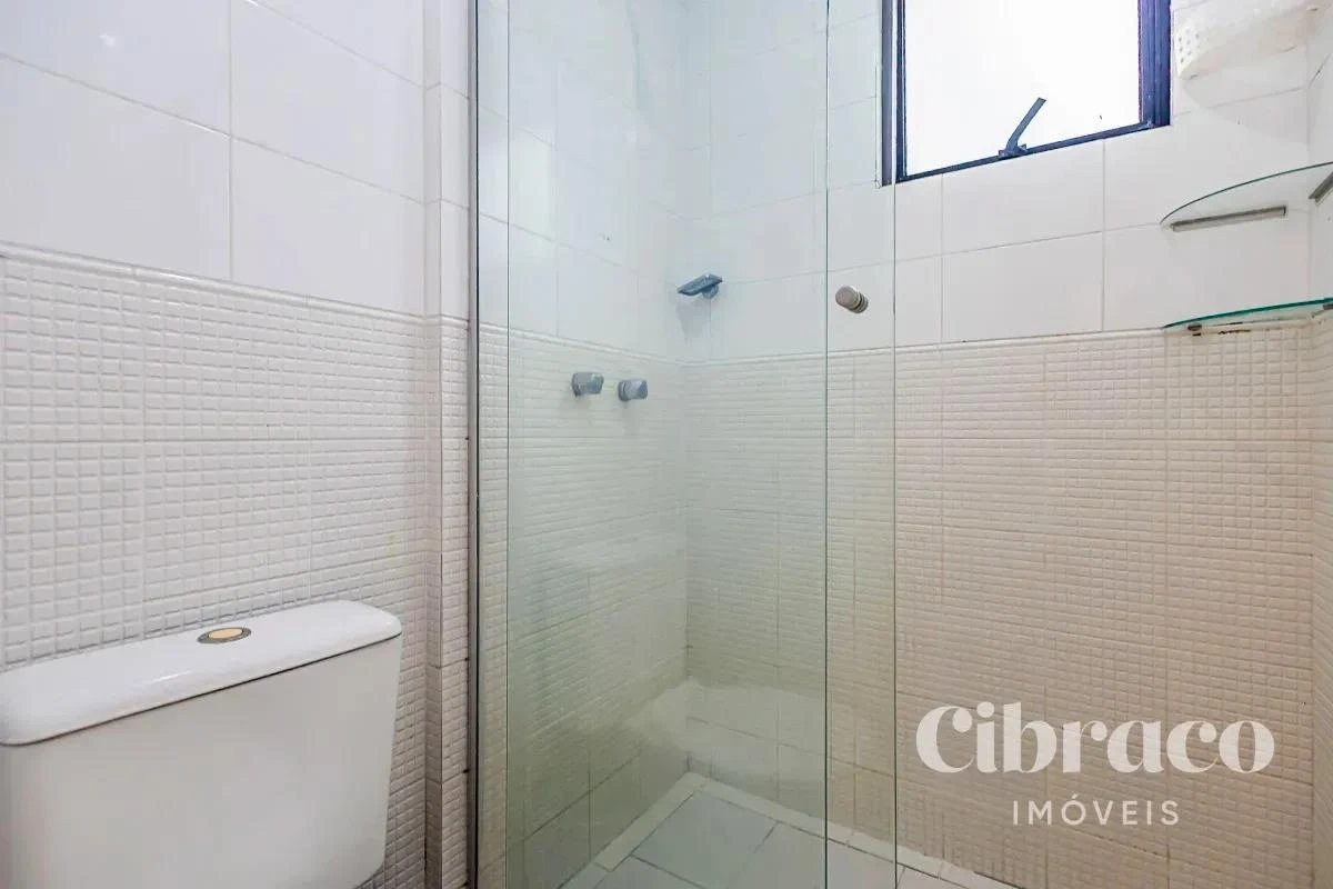 One-bedroom apartment with a washing machine in Curitiba — photo 16