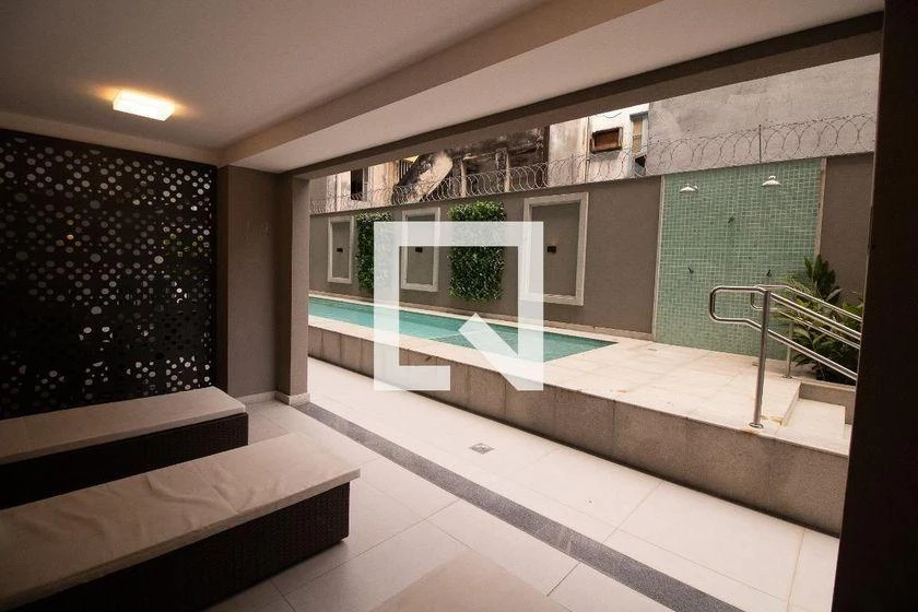 One-bedroom apartment in a building with a gym — photo 48