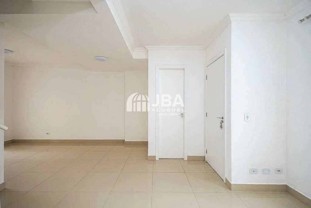 3-bedroom house with a suite in a gated community — photo 5