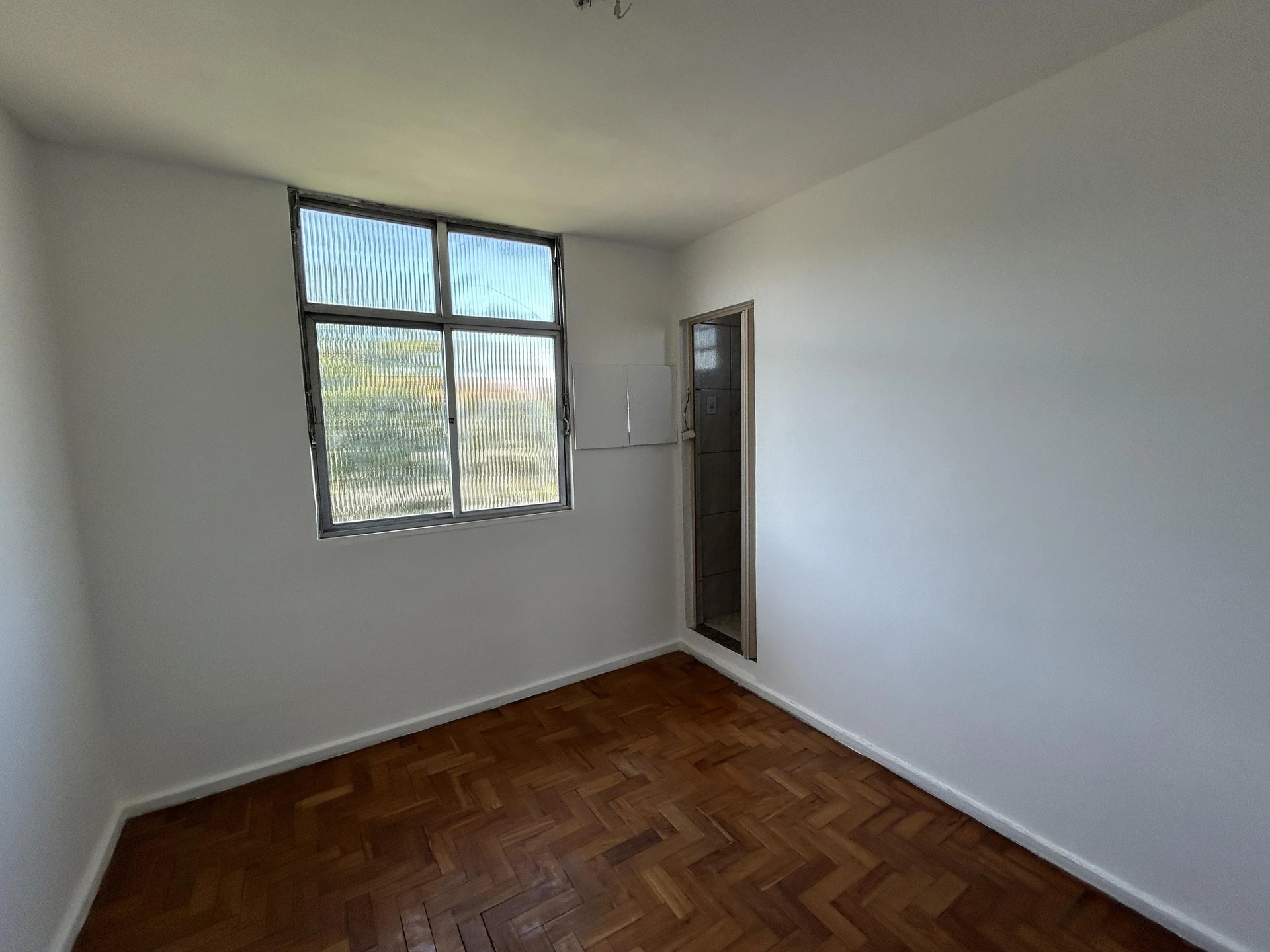 Unfurnished 3-bedroom apartment with 2 baths, no parking — photo 33