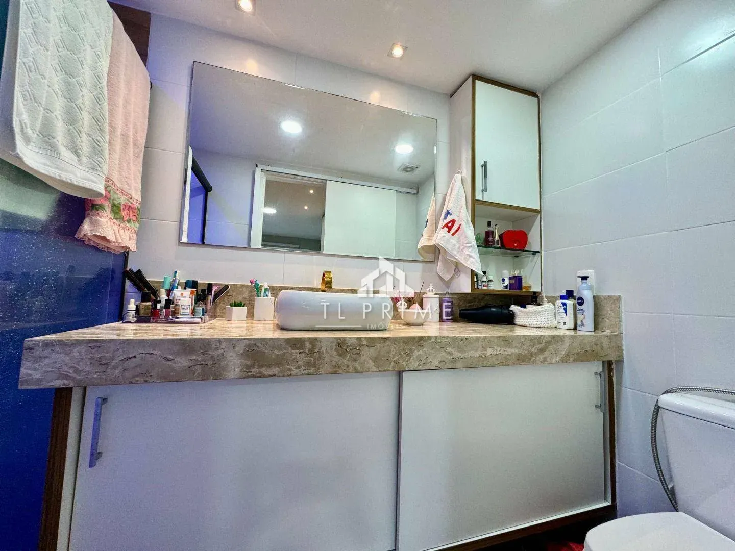 Apartamento mobiliado de 205 m² com 3 dormitórios e jardim — photo 24