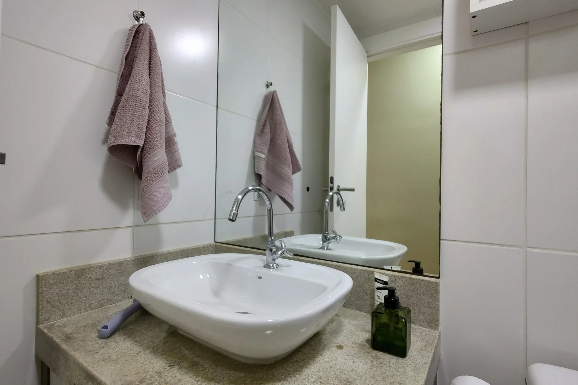 2-bedroom apartment in a building with a sauna — photo 71