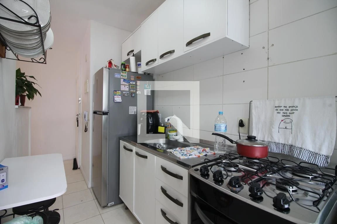 Furnished apartment with open-plan kitchen and 2 bedrooms — photo 13