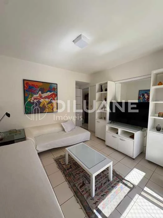 2-bedroom apartment with an open-plan kitchen — photo 21