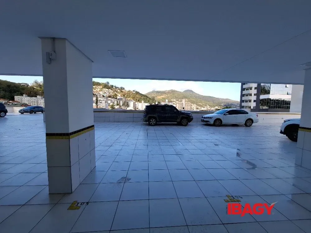 Меблированное студио 57 м² с 1 спальней и парковкой — photo 18