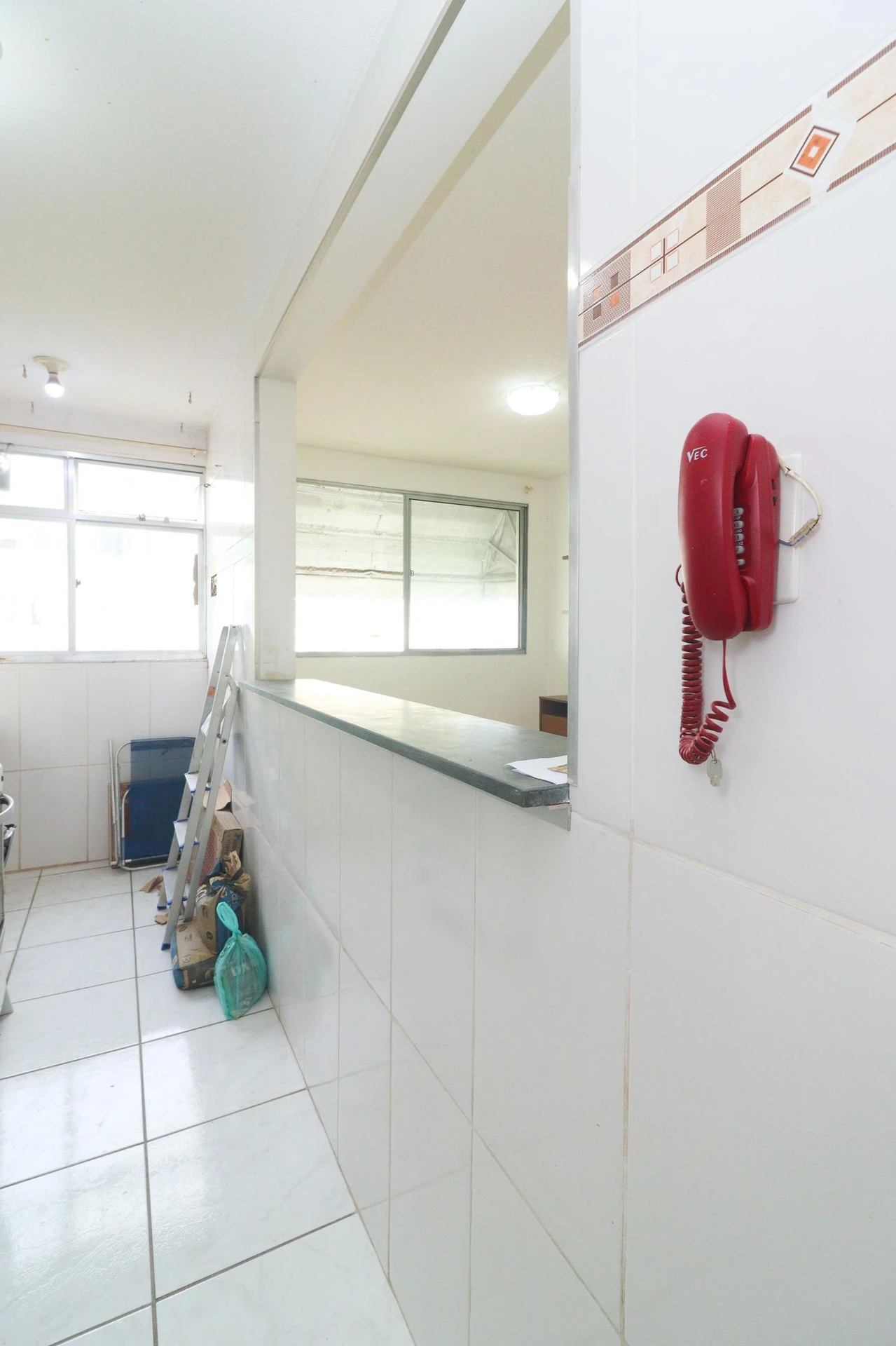 2-bedroom apartment in a building with a gym — photo 29