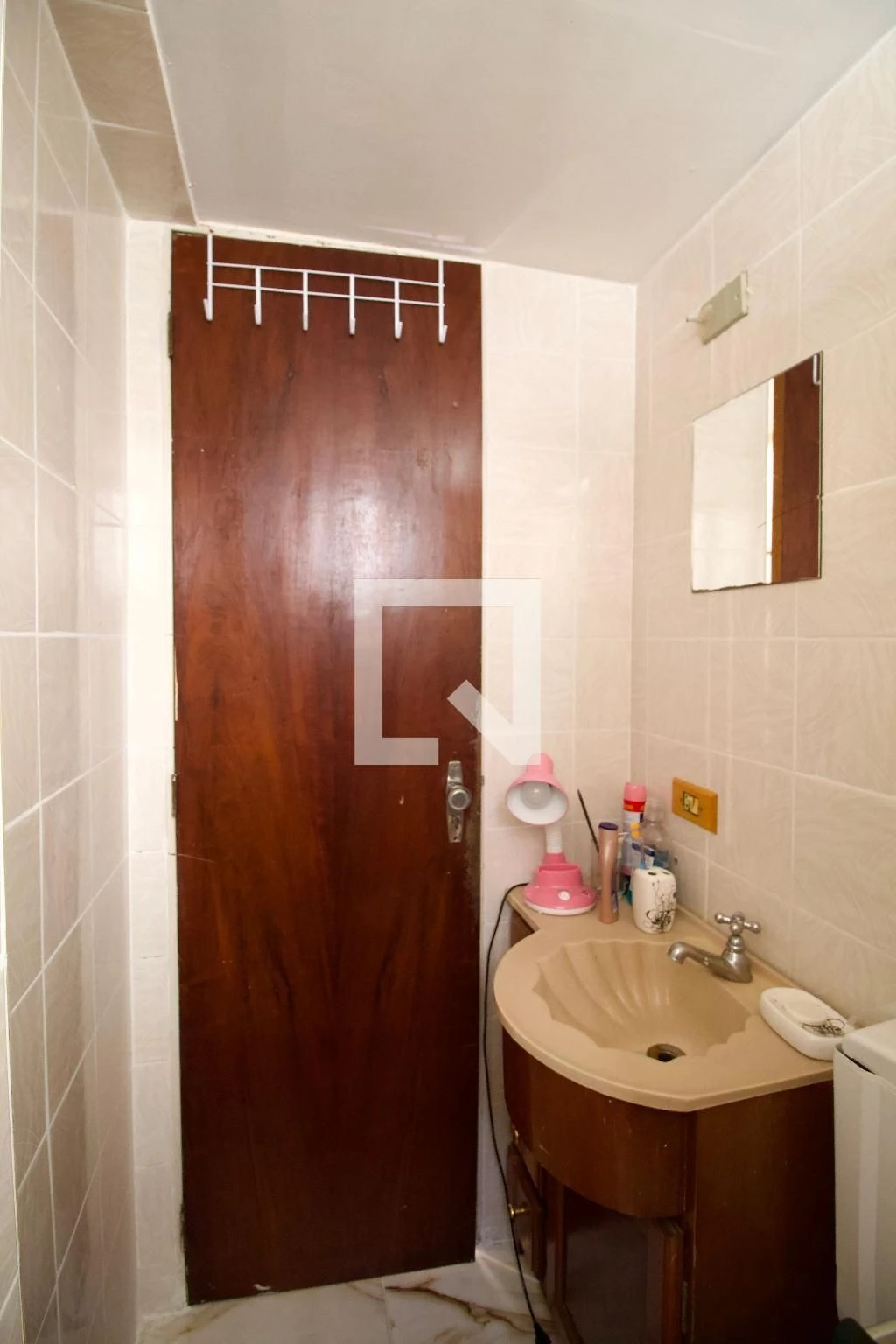 One-bedroom apartment with a washing machine in Curitiba — photo 15