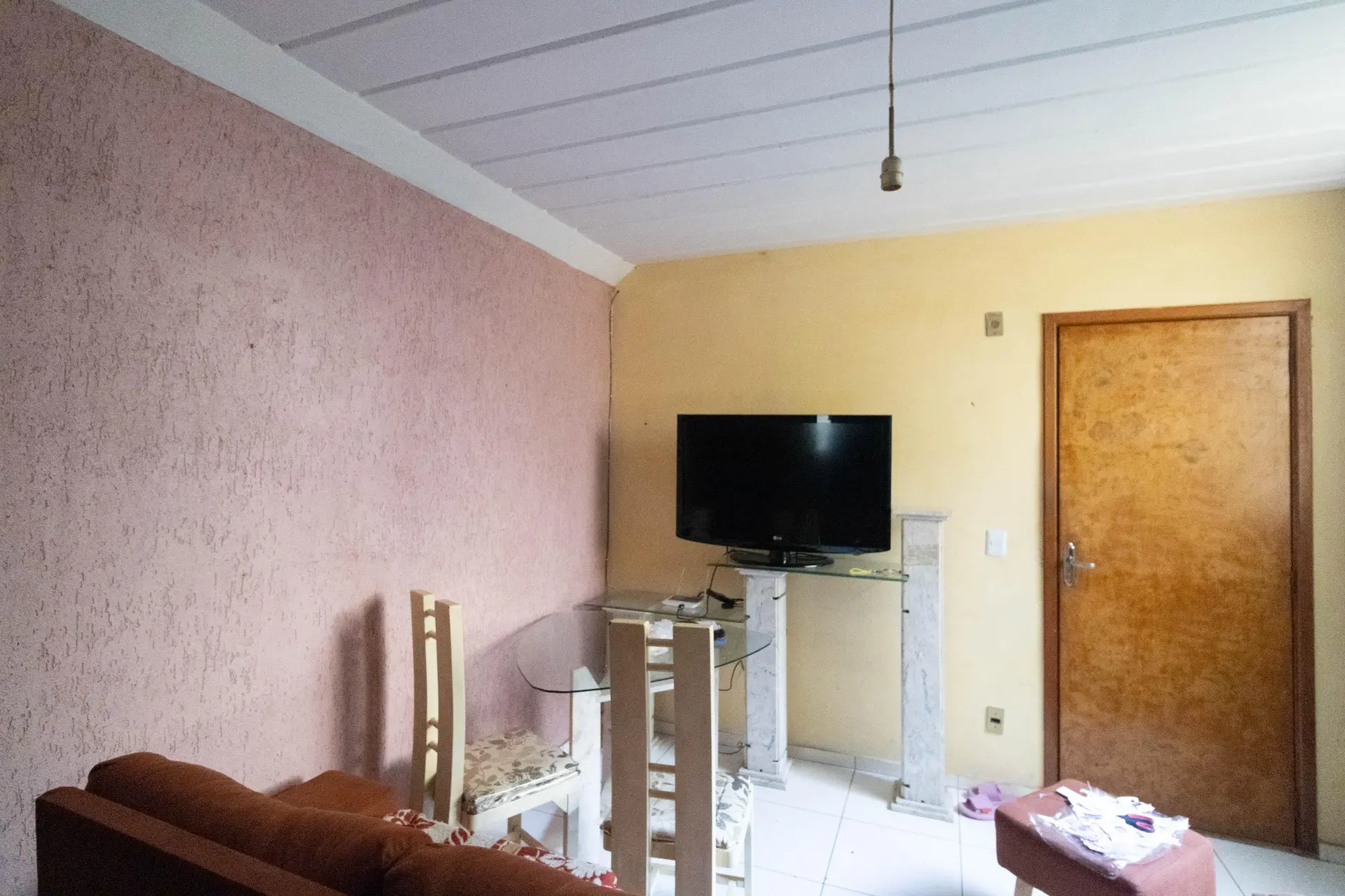 2-bedroom apartment in a building with a gym — photo 21