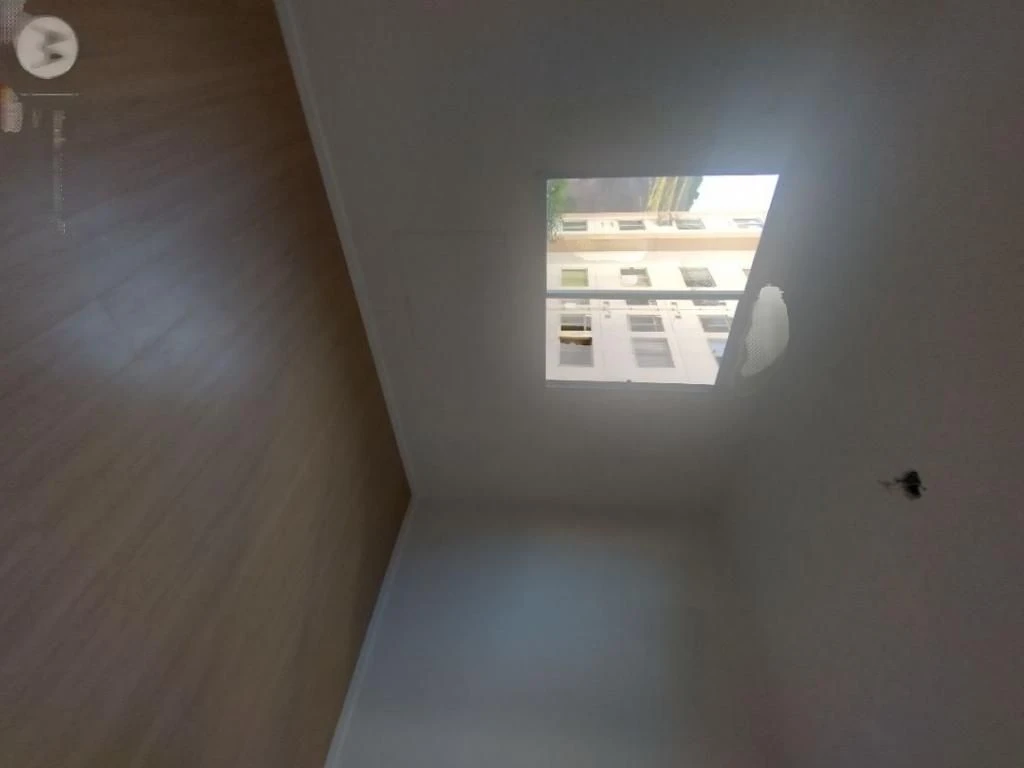 Unfurnished 2-bedroom apartment with 1 bathroom and parking