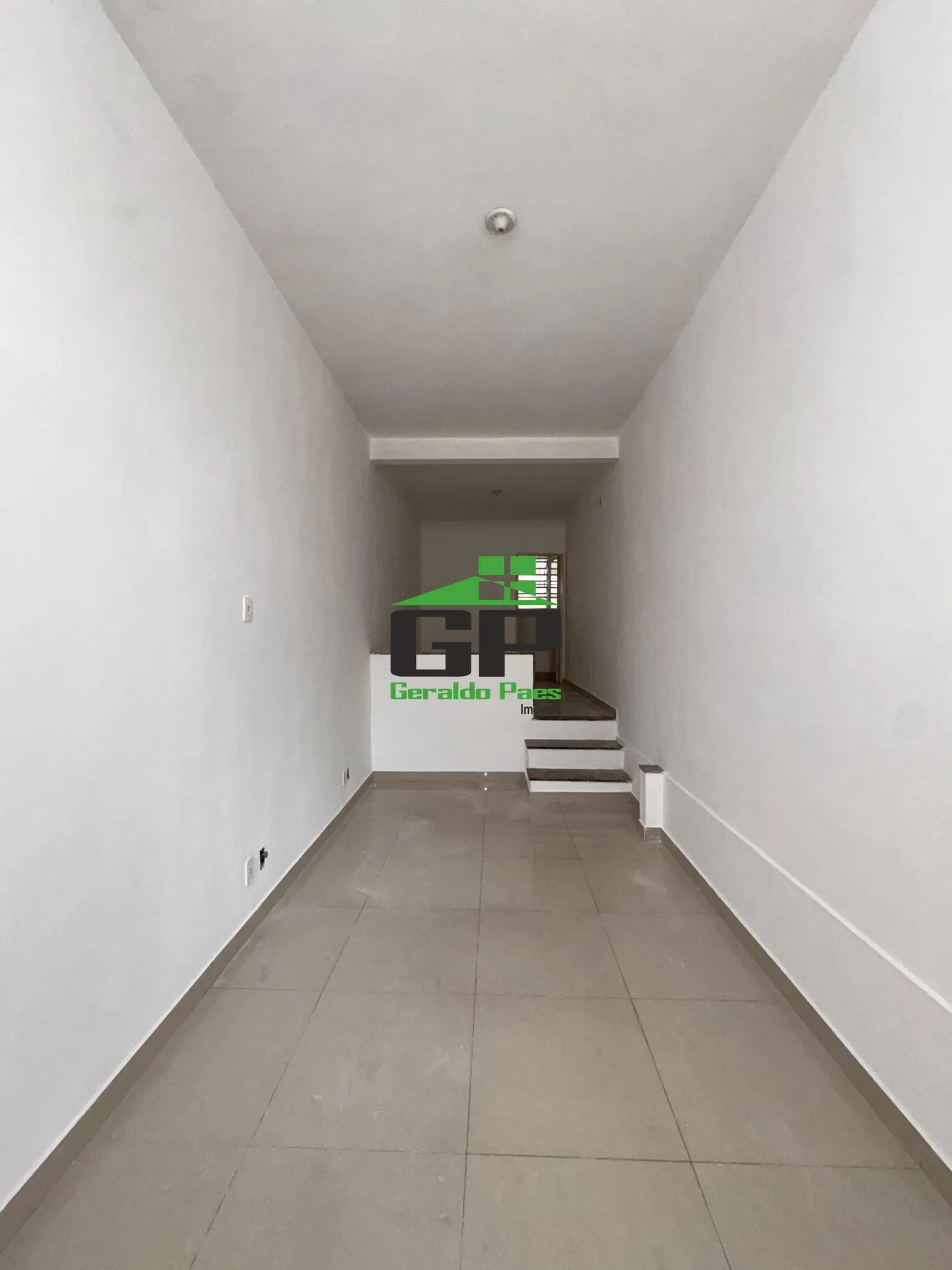 Unfurnished house with 4 bedrooms and a balcony — photo 26