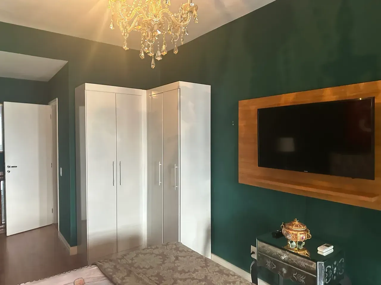 Furnished 1-bedroom apartment with 60 m² and parking — photo 12