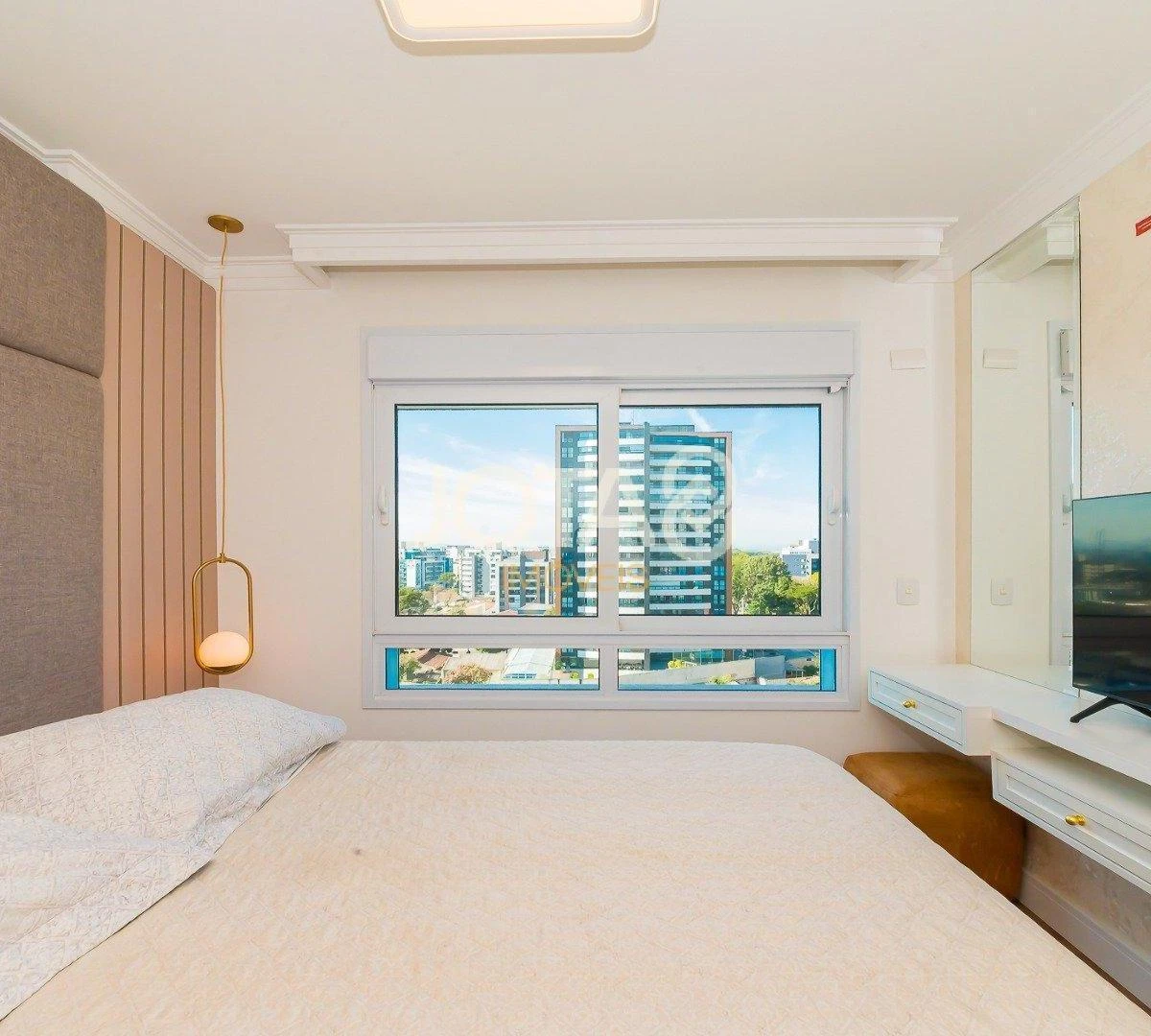 Furnished 155 m² apartment with 3 bedrooms and 1 en-suite — photo 23