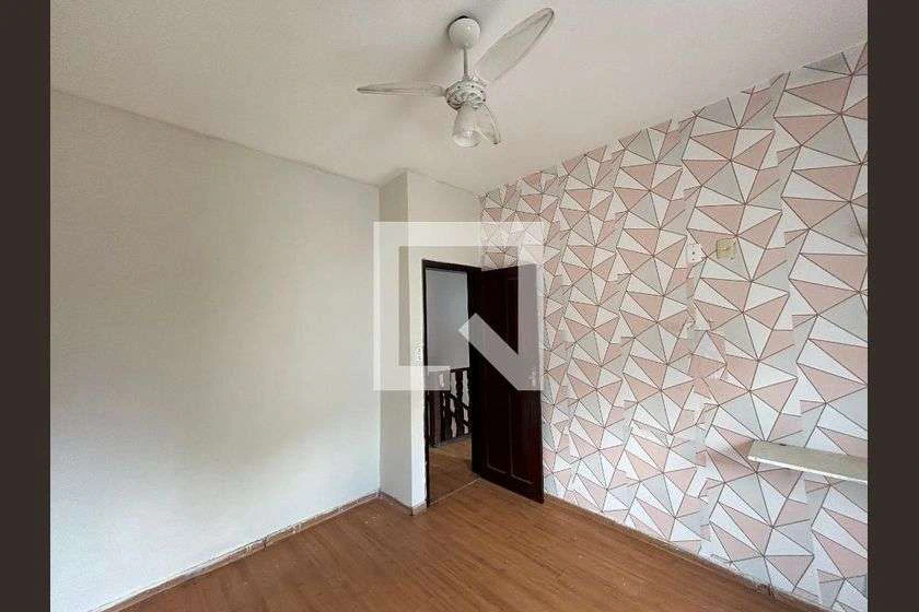 House to rent with 4 bedrooms and 240 m²