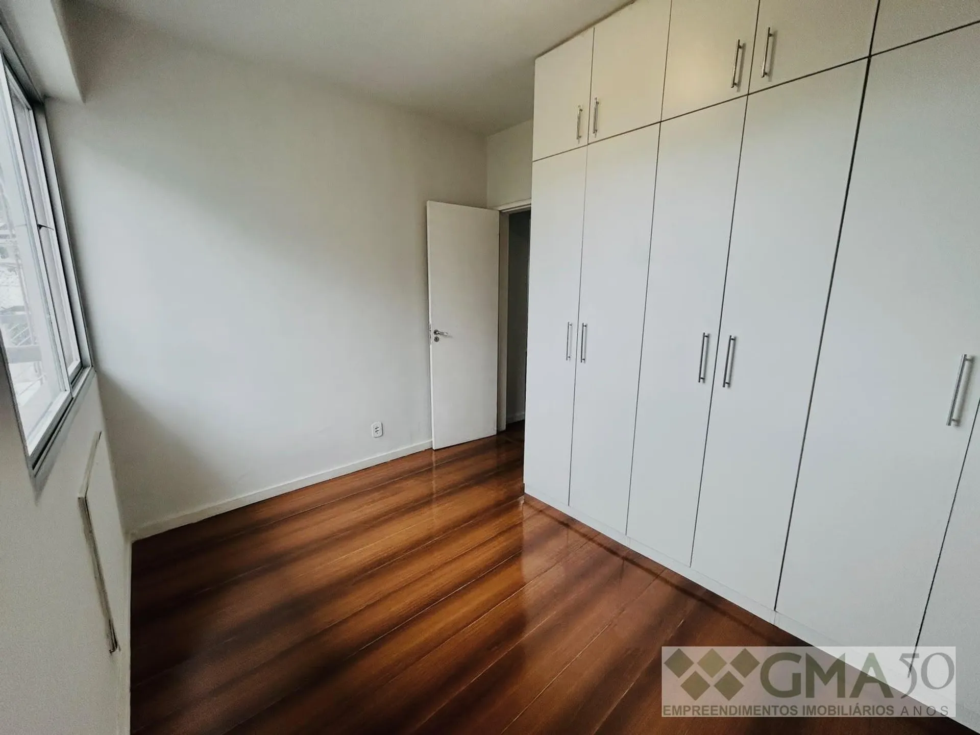 2-bedroom apartment with a washing machine — photo 12