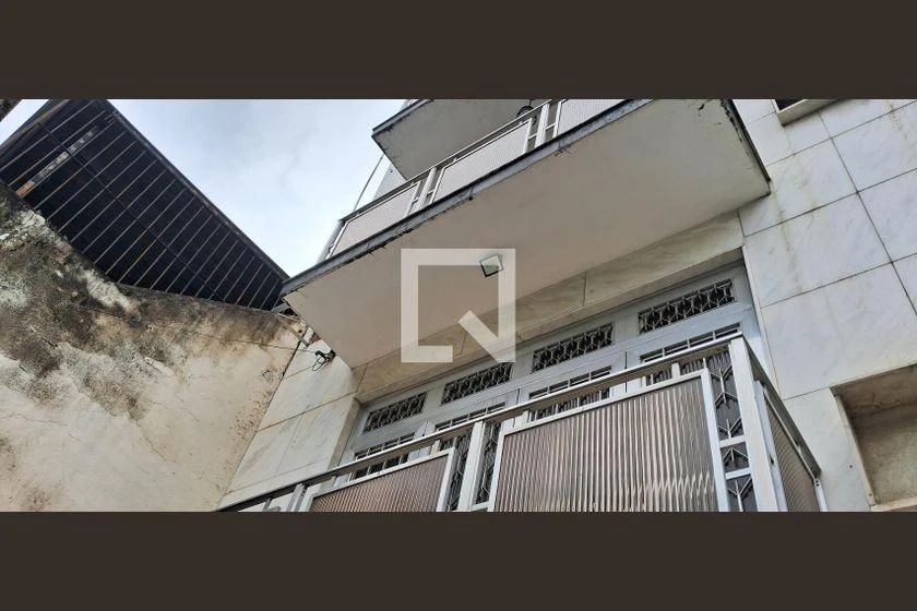 6-bedroom house with 342 m² and 4 parking spaces — photo 25