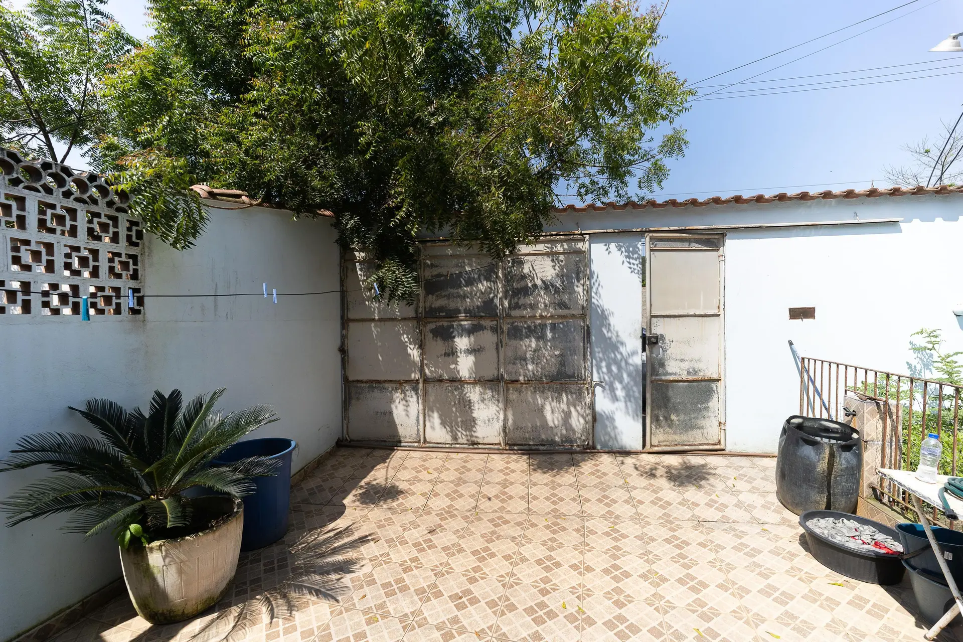 Casa de 25 m² com máquina de lavar e jardim — photo 22