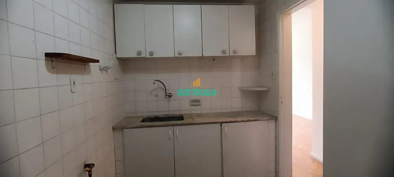 2-bedroom apartment in a building with a pool — photo 6