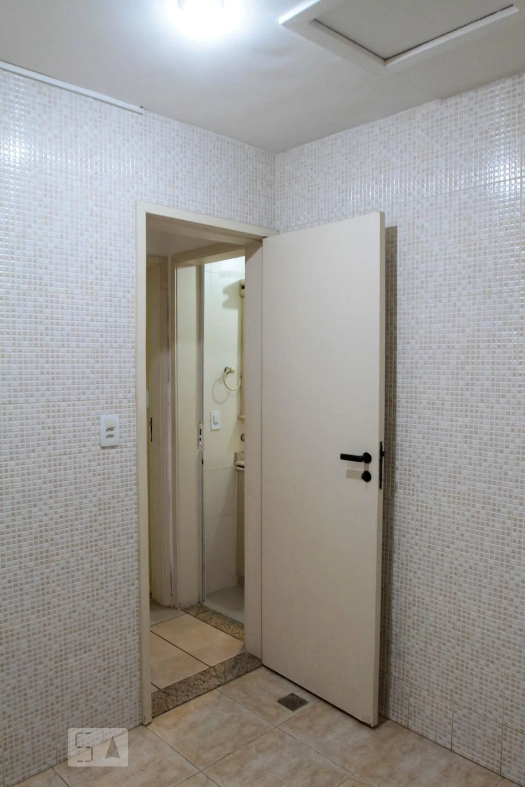 Unfurnished 2-bedroom apartment with 2 bathrooms — photo 32