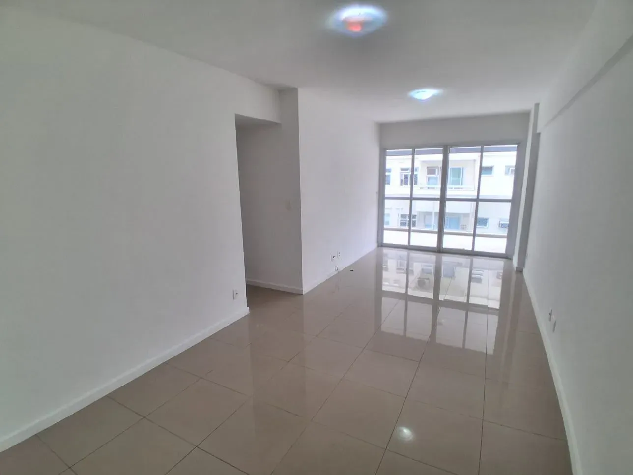 107 m² apartment with 4 bedrooms and 2 parking spaces — photo 3