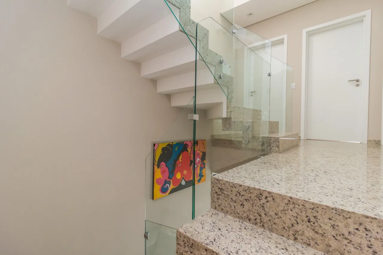 House with 4 en-suite bedrooms and open kitchen 412 m² — photo 18