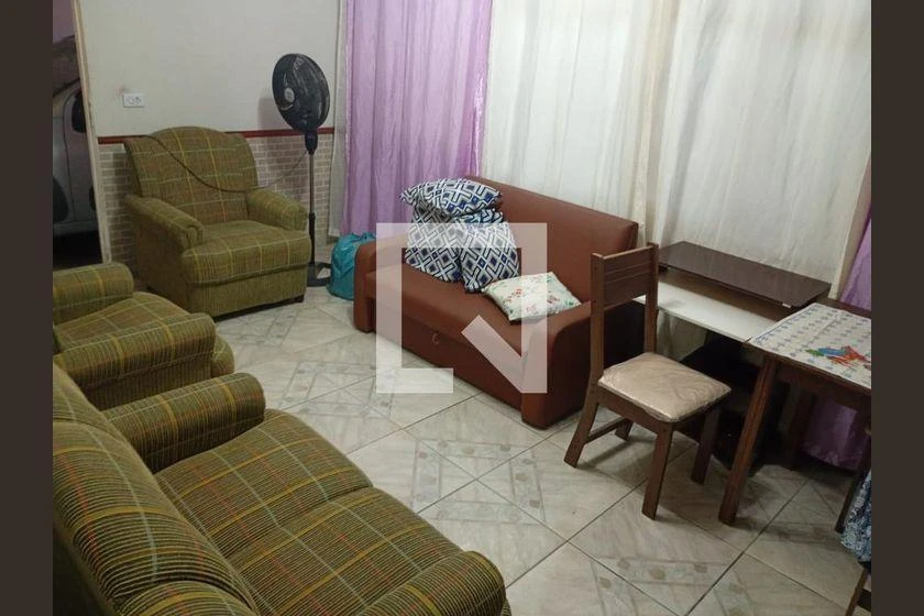 Casa mobiliada com 2 quartos de 100 m²