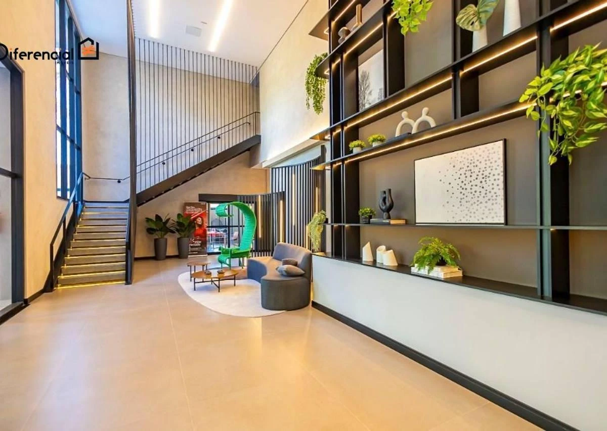 Furnished apartment, 93 m², with floor-to-ceiling windows — photo 38