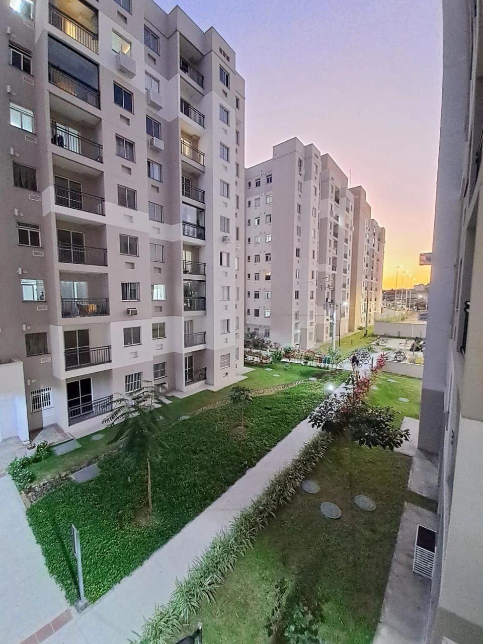 2-bedroom apartment in a building with a gym — photo 7