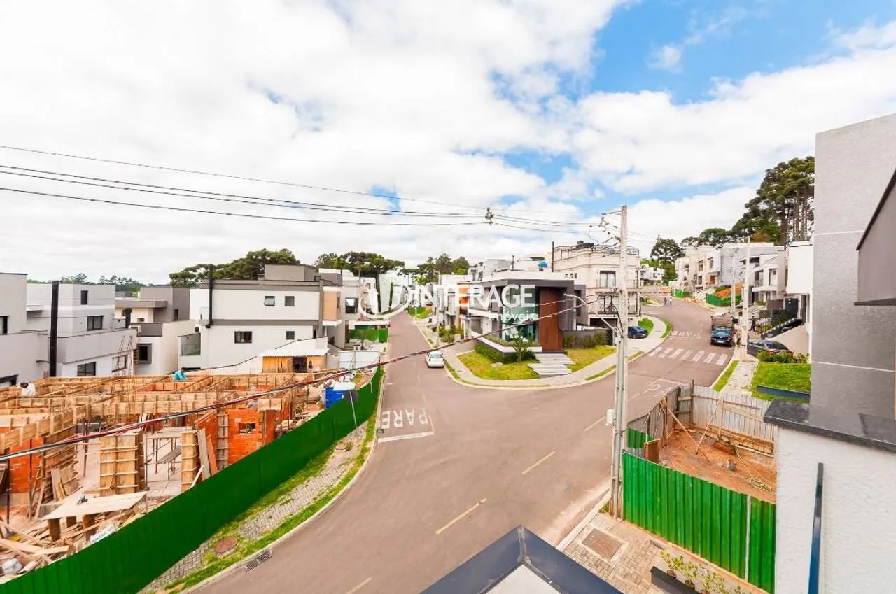 3-bedroom house with a washing machine in Curitiba — photo 3