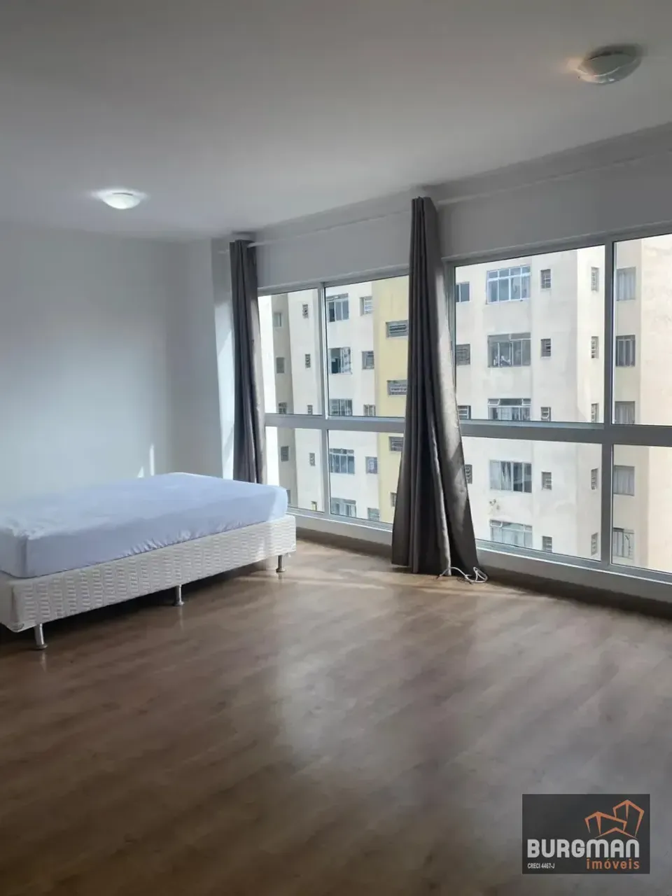 Unfurnished studio with no parking for 1 bedroom 1 bath — photo 9