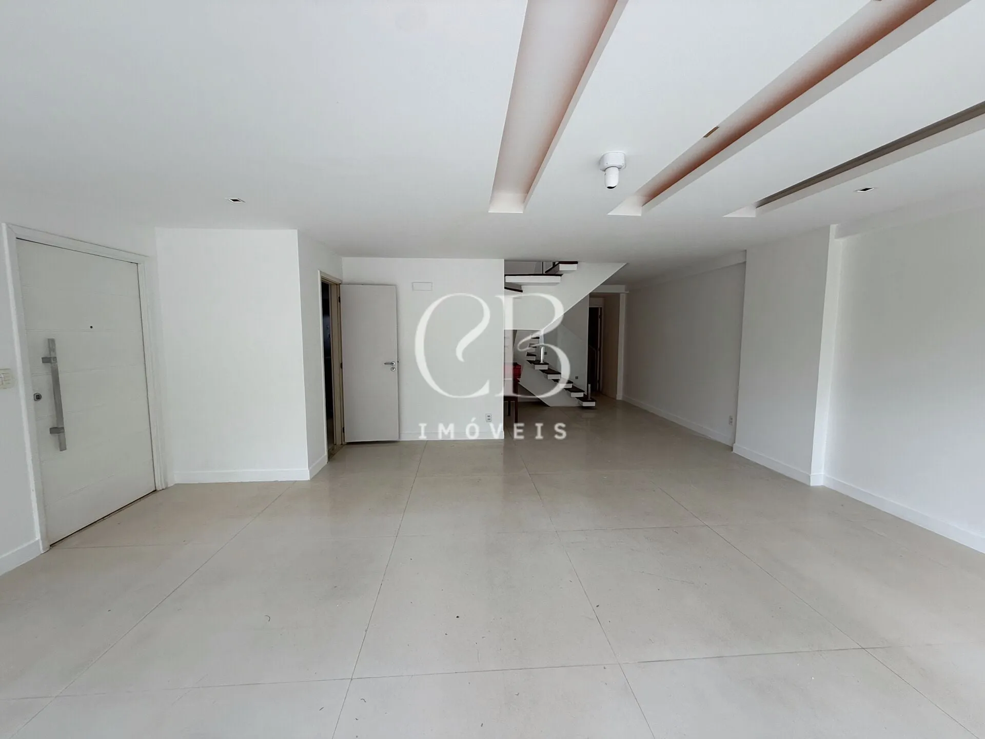4-bedroom apartment with 5 bathrooms and 3 parking spaces — photo 5