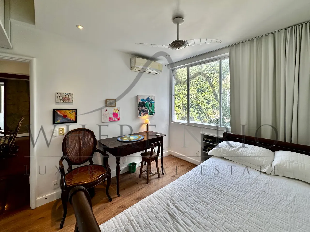 Apartment on the 1st floor with floor-to-ceiling windows — photo 12