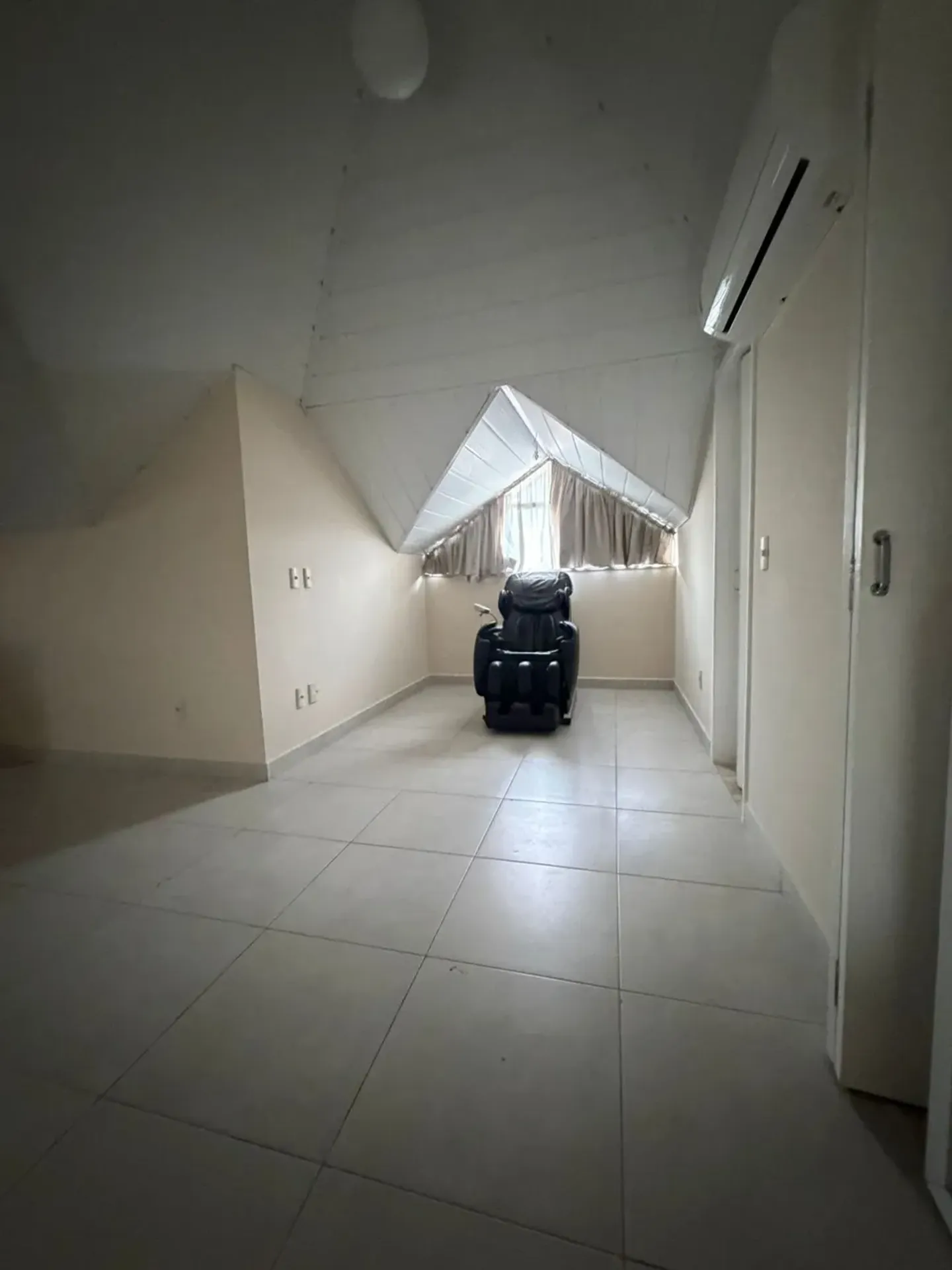 Furnished house with 4 bedrooms and balcony grill — photo 27